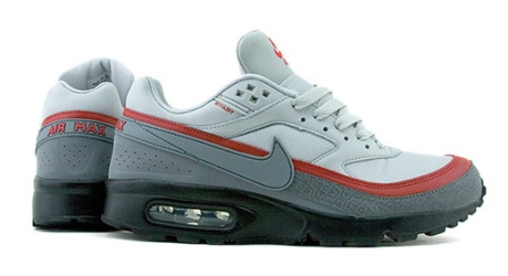 nike-air-classic-bw-nintendo-1_1226000880-000.jpg