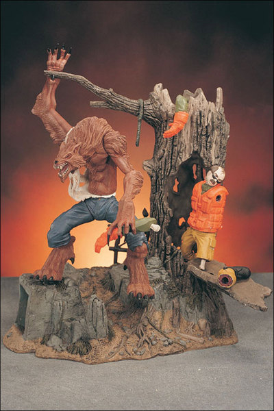 monstersplaysets_werewolfplayset_photo_01_dp.jpg