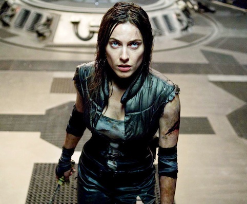 Antje Traue in Pandorum.jpg