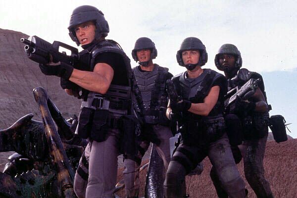 starship_troopers_large_05.jpg